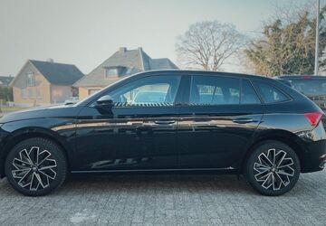Skoda Scala 15.750 km 25.660 &euro; Bargteheide 22941