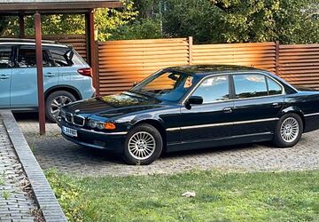 BMW 750 210.000 km 17.000 &euro; Berlin 10155