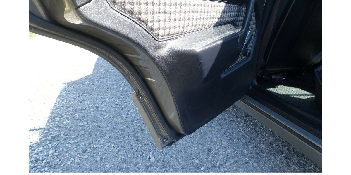 Mercedes-Benz 190 E 2.3 H-Kennz. Oldtimer eSHSD Verschl-t. neu g 212.900 km 7.950 &euro; Neumarkt/OPf 92318