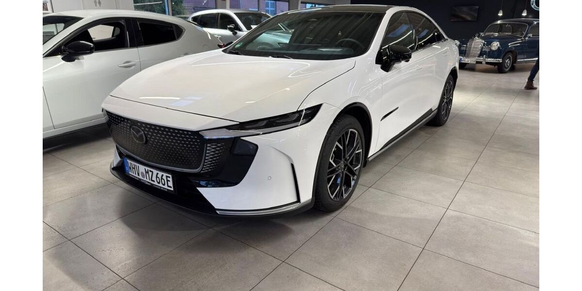 Mazda 6e 2.088 km 42.990 &euro; Wilhelmshaven 26388