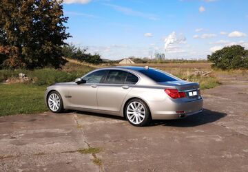 BMW 740 185.100 km 15.444 &euro; Leipzig 04229