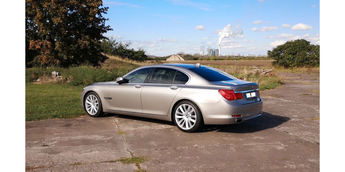 BMW 740 185.100 km 15.444 &euro; Leipzig 04229