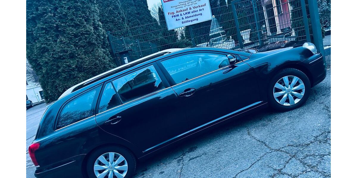 Toyota Avensis 115.733 km 5.590 &euro; Gotha 99867