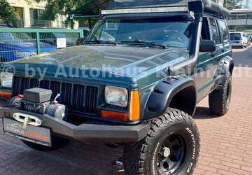 Jeep Cherokee 190.370 km 19.990 &euro; Borkheide 14822