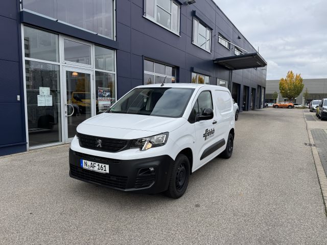 Peugeot Partner 36.000 km 16.390 &euro; Nürnberg OT Schweinau 90439