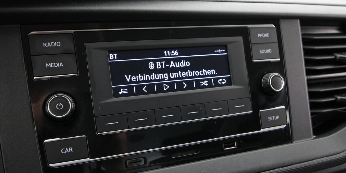 VW T6.1 Transporter Kombi lang 2.0 TDI 9-SITZER+AHK 146.949 km 28.900 &euro; Hagenow 19230