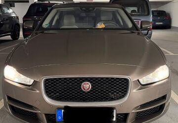 Jaguar XE 175.000 km 10.900 &euro; Homburg 66424
