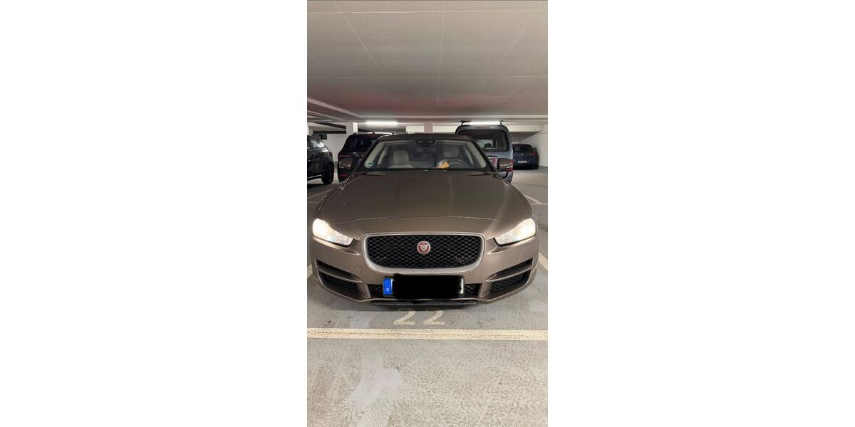 Jaguar XE 175.000 km 10.900 &euro; Homburg 66424