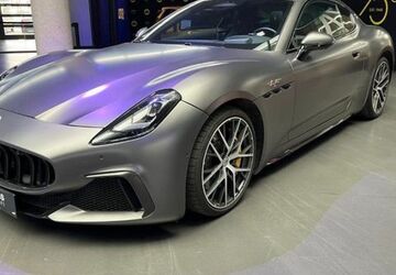 Maserati Granturismo 18.300 km 143.890 &euro; Eschweiler 52249