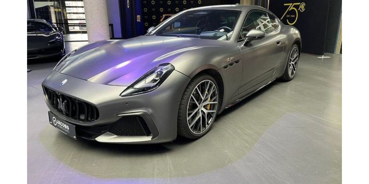 Maserati Granturismo 18.300 km 143.890 &euro; Eschweiler 52249
