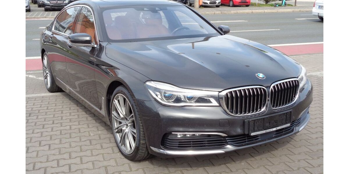BMW 750 229.000 km 26.900 &euro; Nürnberg 90431