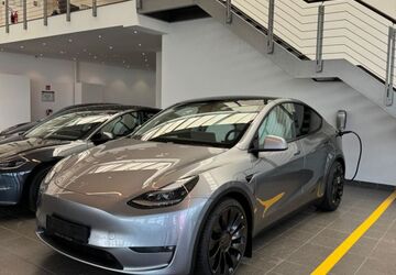 Tesla Model Y 42.000 km 39.900 &euro; Magstadt 71106