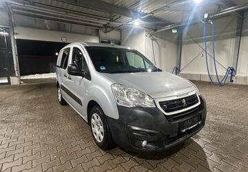 Peugeot Partner 152.589 km 5.999 &euro; Bremen 28757