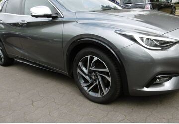 INFINITI Q30 103.808 km 13.800 &euro; Hamburg 22459