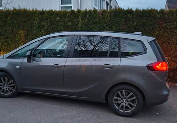 Opel Zafira Tourer 141.400 km 8.900 &euro; Ludwigsburg 71642
