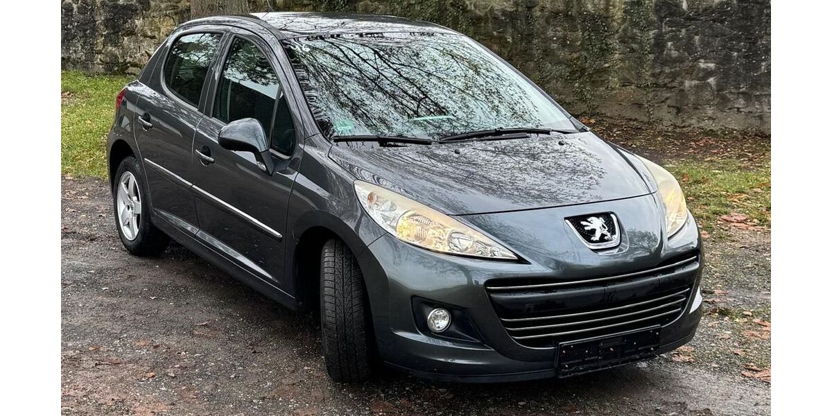 Peugeot 207 73.000 km 5.499 &euro; Limburg - Eschhofen 65552
