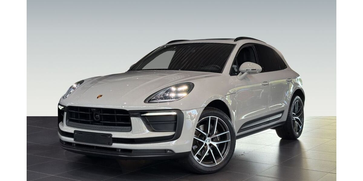 Porsche Macan 23.100 km 74.860 &euro; Freiburg 79115