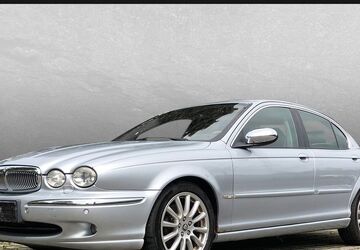 Jaguar X-Type 240.872 km 2.295 &euro; Regensburg 93059