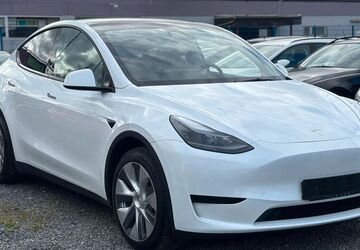 Tesla Model Y 56.000 km 29.500 &euro; Düren 52349