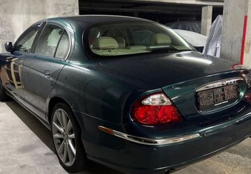 Jaguar S-Type 96.500 km 14.900 &euro; Bamberg 96050