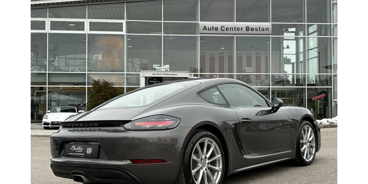 Porsche Cayman 718 KAMERA/NAVIGATION/SITZHEIZUNG 14.510 km 59.900 &euro; Villingen-Schwenningen 78054