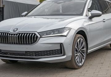 Skoda Superb 5.555 km 46.590 &euro; Schwielowsee OT Geltow 14548