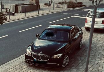 BMW 750 185.000 km 16.500 &euro; Kitzingen 97318