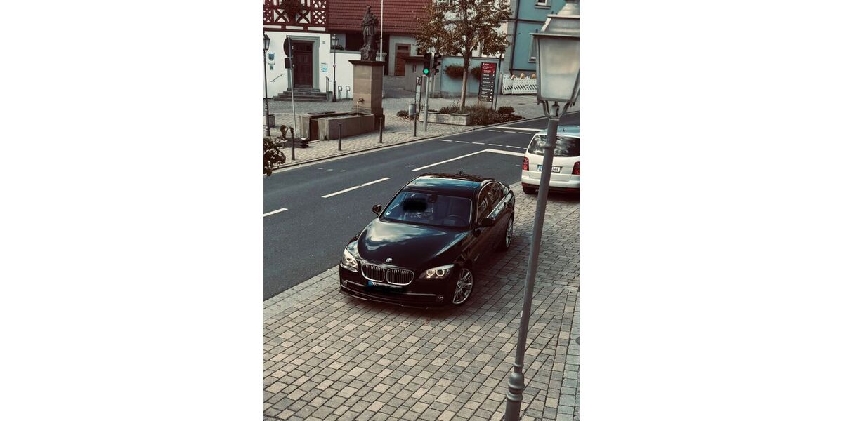 BMW 750 185.000 km 16.500 &euro; Kitzingen 97318