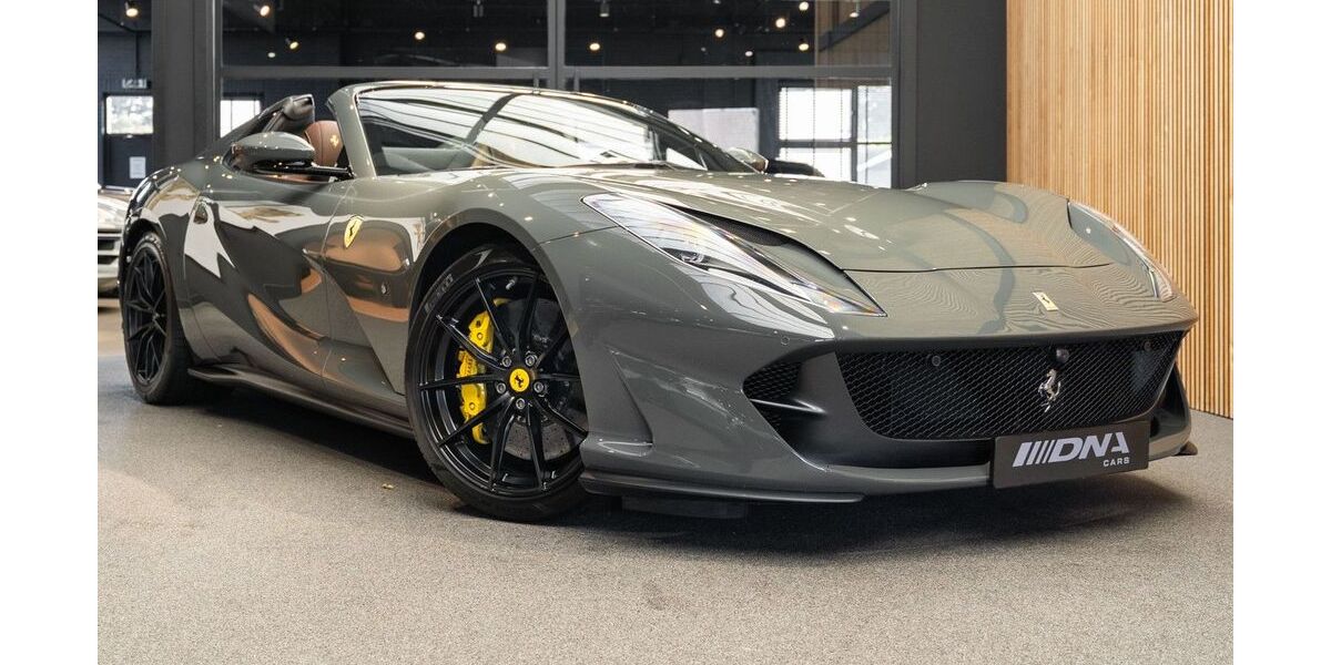 Ferrari 812 31.711 km 474.995 &euro; Kleve 47533