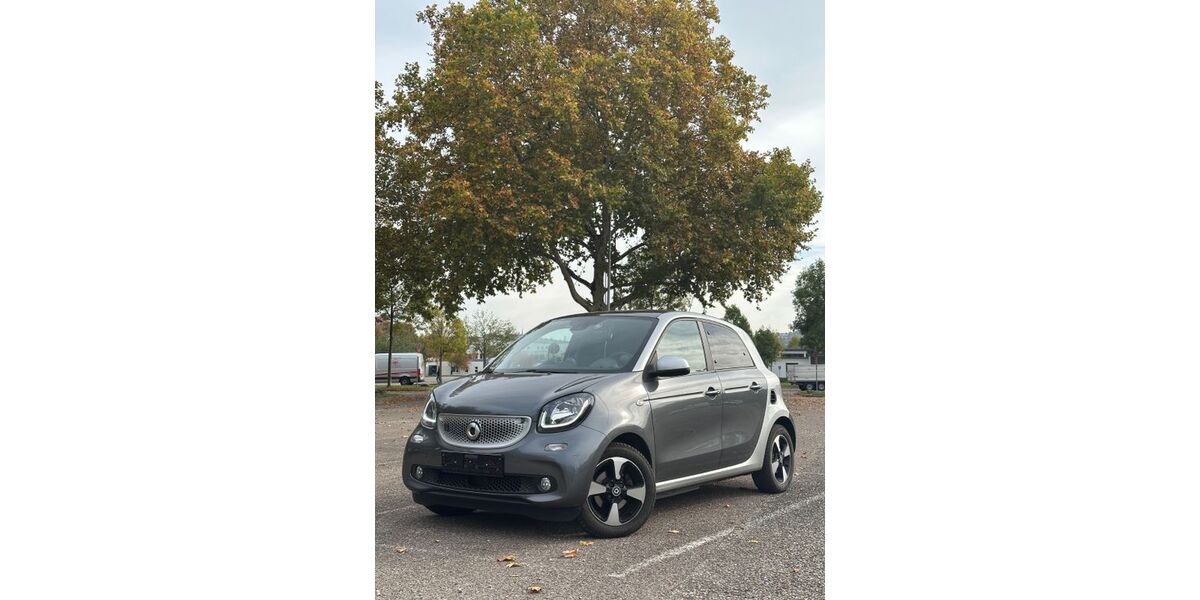 Smart ForFour 49.510 km 7.700 &euro; Esslingen am Neckar 73733