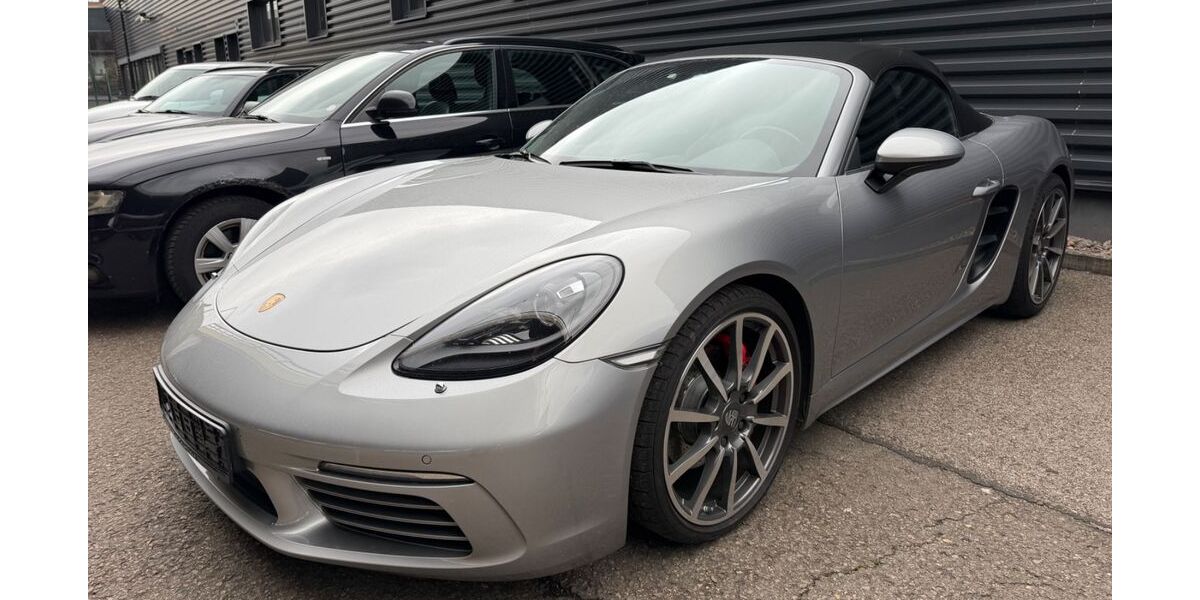 Porsche Boxster 76.000 km 58.718 &euro; Rietheim-Weilheim 78604