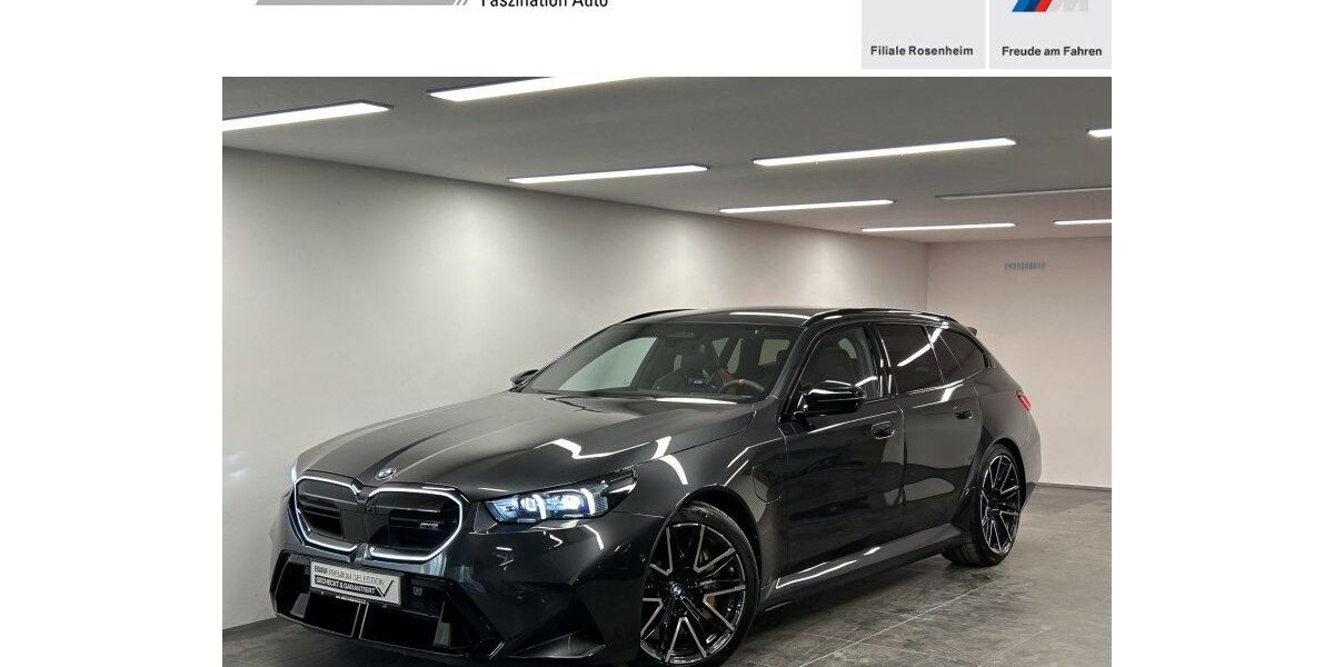 BMW M5 2.585 km 139.850 &euro; Rosenheim 83026
