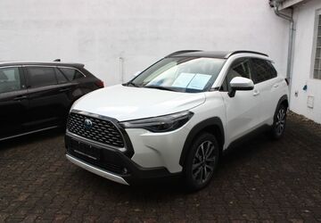 Toyota Corolla Cross 12.000 km 34.999 &euro; Ehingen 89584