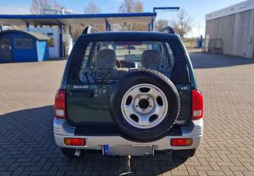 Suzuki Grand Vitara 196.070 km 5.500 &euro; Cuxhaven 27472