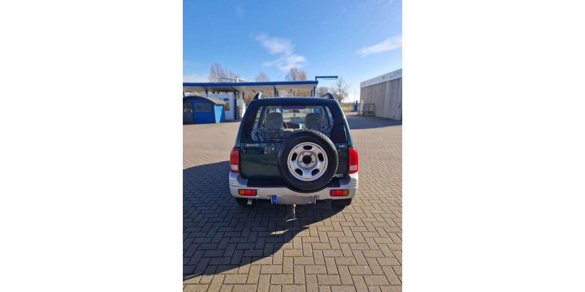 Suzuki Grand Vitara 196.070 km 5.500 &euro; Cuxhaven 27472