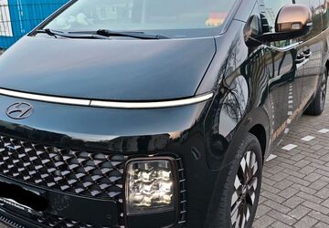 Hyundai STARIA 65.000 km 44.030 &euro; Bentwisch 18182