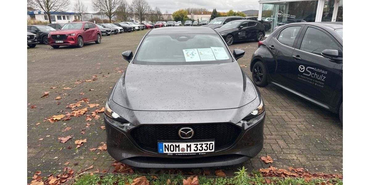 Mazda 3 6.806 km 25.940 &euro; Northeim 37154