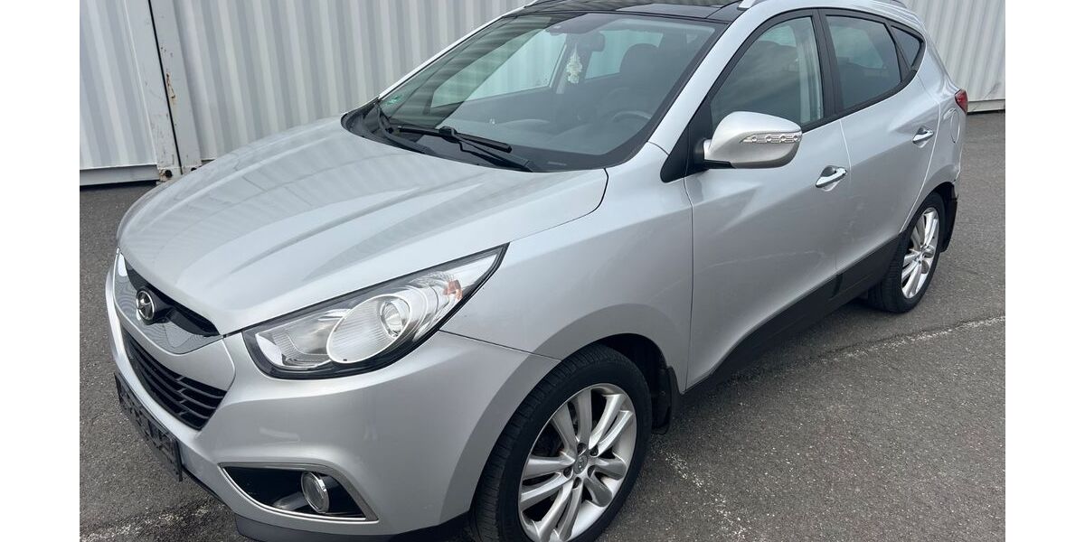 Hyundai ix35 221.000 km 6.900 &euro; Berlin 12057