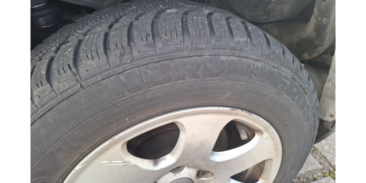 Audi A4 (B5) 215.000 km 2.000 &euro; Betten 