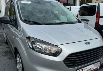 Ford Transit Courier 125.000 km 8.949 &euro; Gummersbach (Zwischen Toom Markt und ATU) 51645