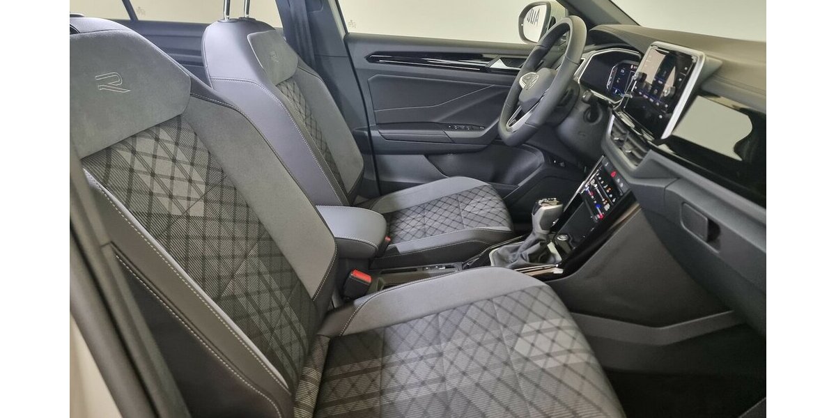 VW T-Roc R-Line 2025 LED-Matrix IQ Kamera VIC DSG 30.400 km 27.500 &euro; Garrel 49681