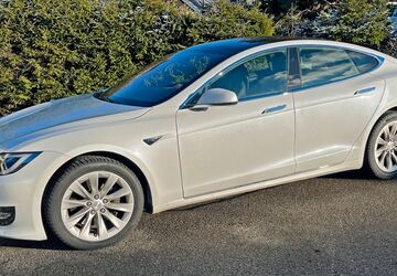Tesla Model S 112.500 km 41.000 &euro; Grafenhausen 79865