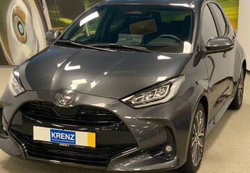Toyota Yaris 4.361 km 25.490 &euro; Paderborn 33100