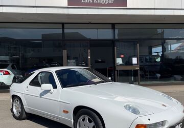 Porsche 928 81.525 km 91.980 &euro; Villingen- Schwenningen 78054