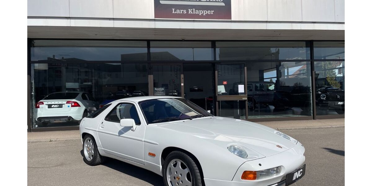 Porsche 928 81.525 km 91.980 &euro; Villingen- Schwenningen 78054