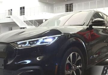 Ford Mustang Mach-E 66.900 km 25.500 &euro; Schöningen 38364