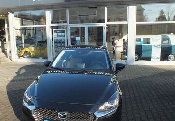Mazda 2 18.050 km 17.590 &euro; Radebeul 01445