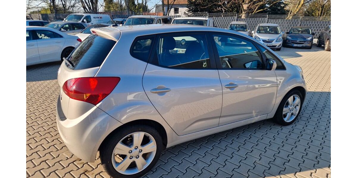 Kia Venga 85.140 km 8.199 &euro; Alsdorf 52477