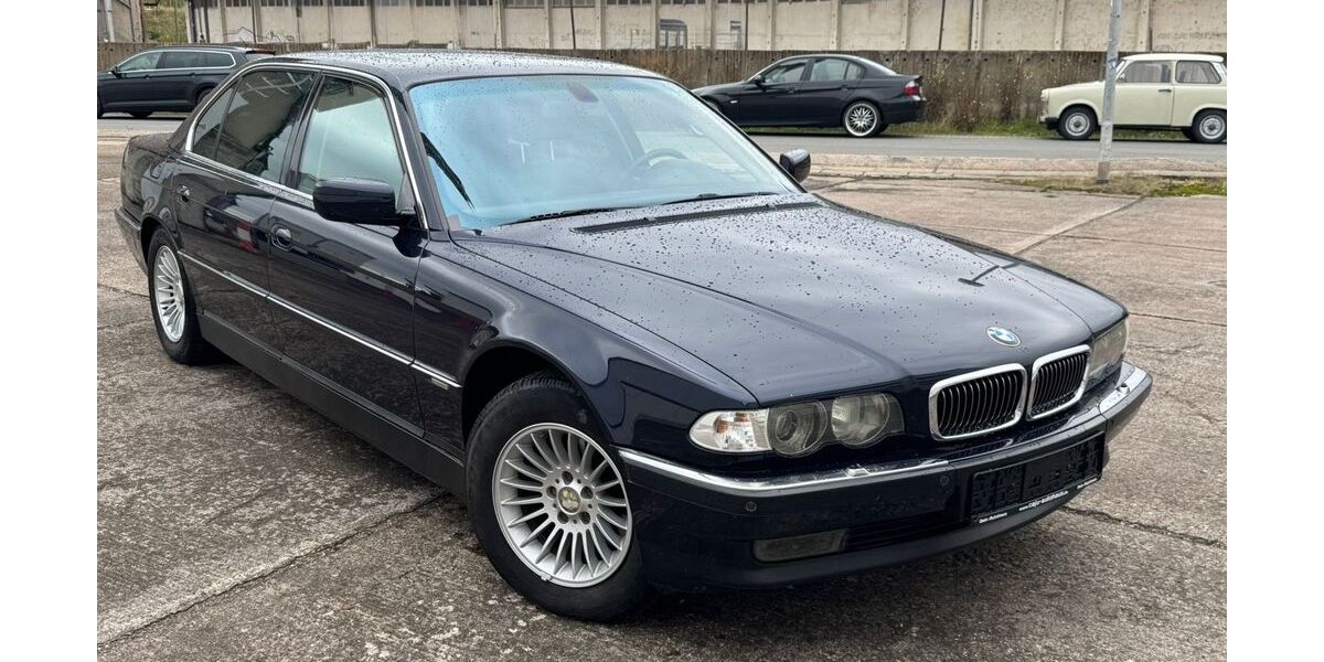 BMW 750 166.000 km 18.500 &euro; Sangerhausen 06526