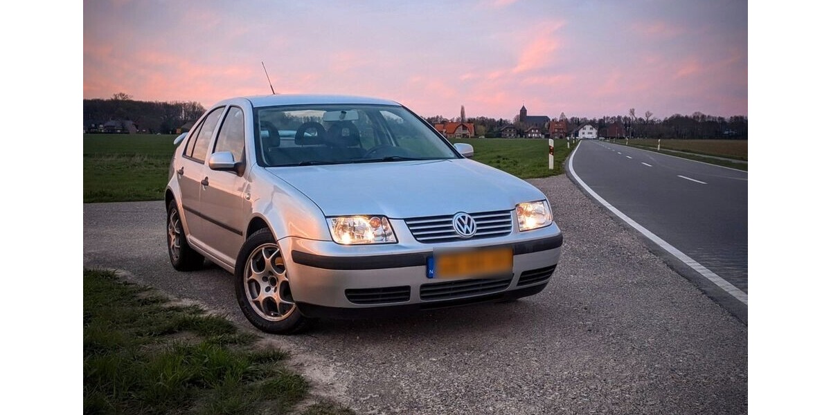 VW Bora 186.000 km 2.995 &euro; Selfkant 52538